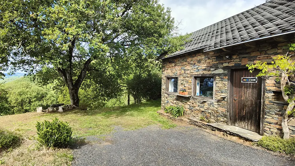 L'atelier Iris Cuir au Viala du Tarn dans l'Aveyron